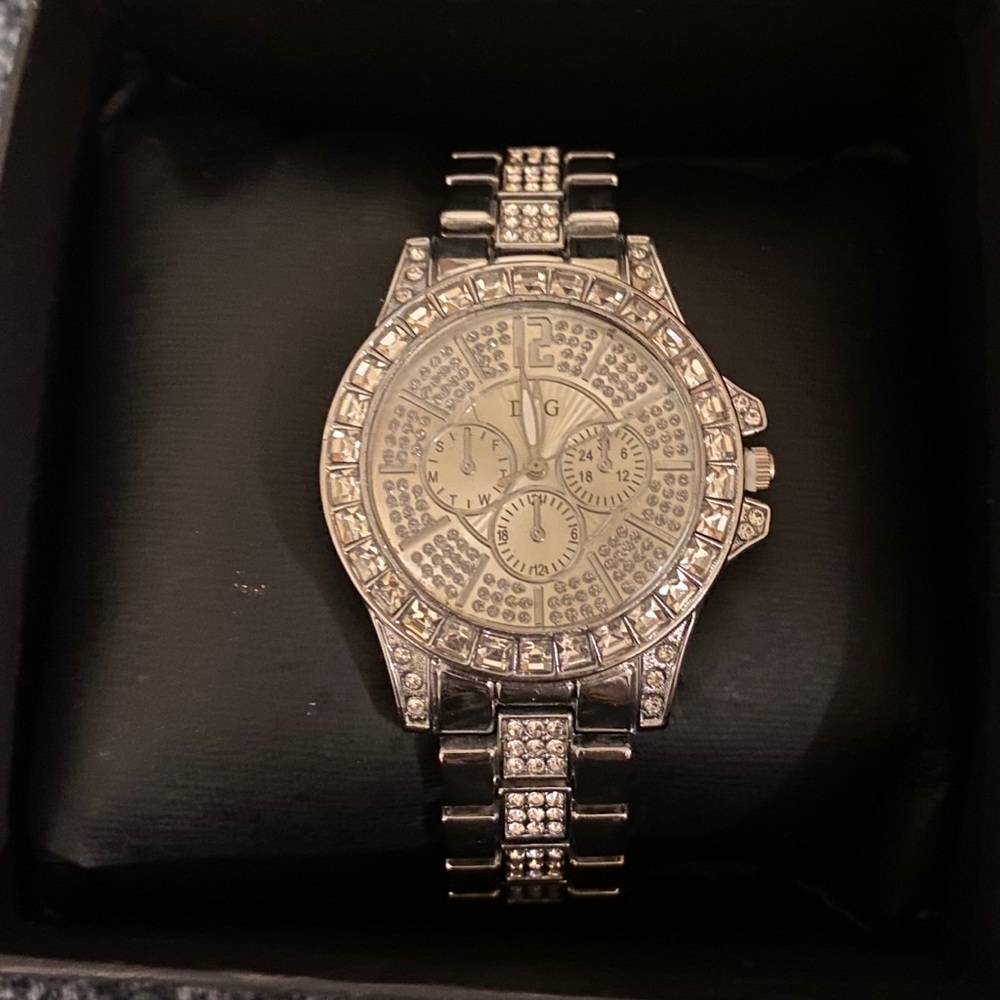Sterling Silver Women’s Wristwatch with Diamonds